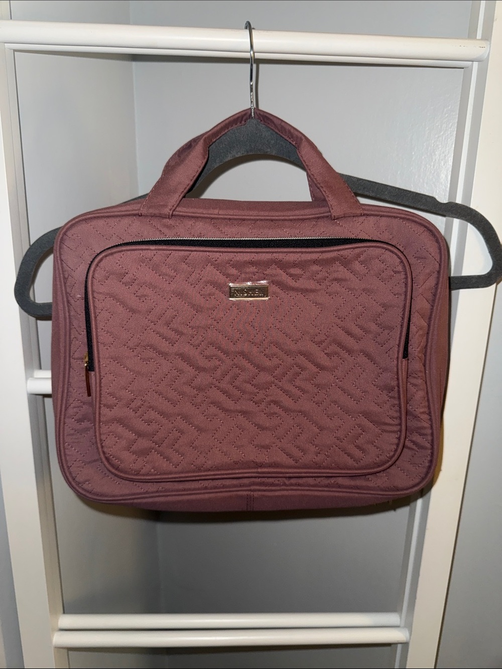 Quilted Toiletry Bag in Mauve